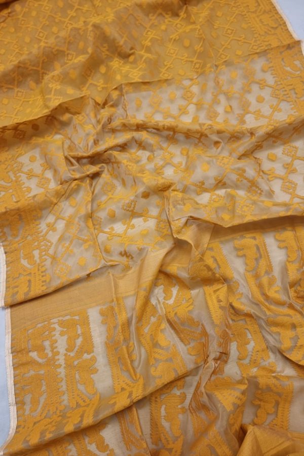 Jamdani Saree